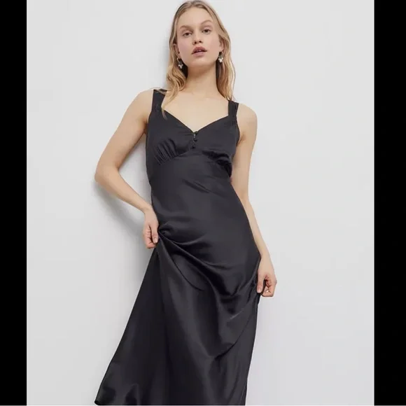 Lioness Practical Magic Black Maxi Dress - Picture 4 of 4